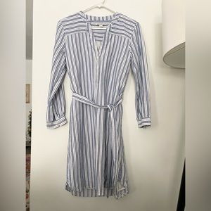 JCrew Mercantile long sleeve dress with belt.